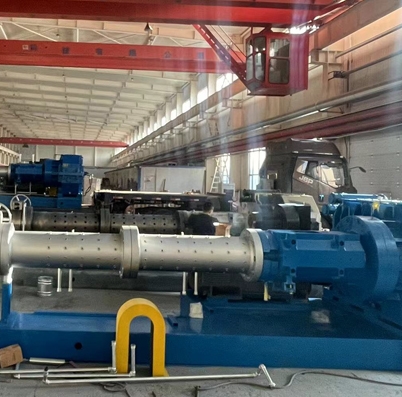 XJD-250銷釘供膠（四臺同時(shí)發(fā)）